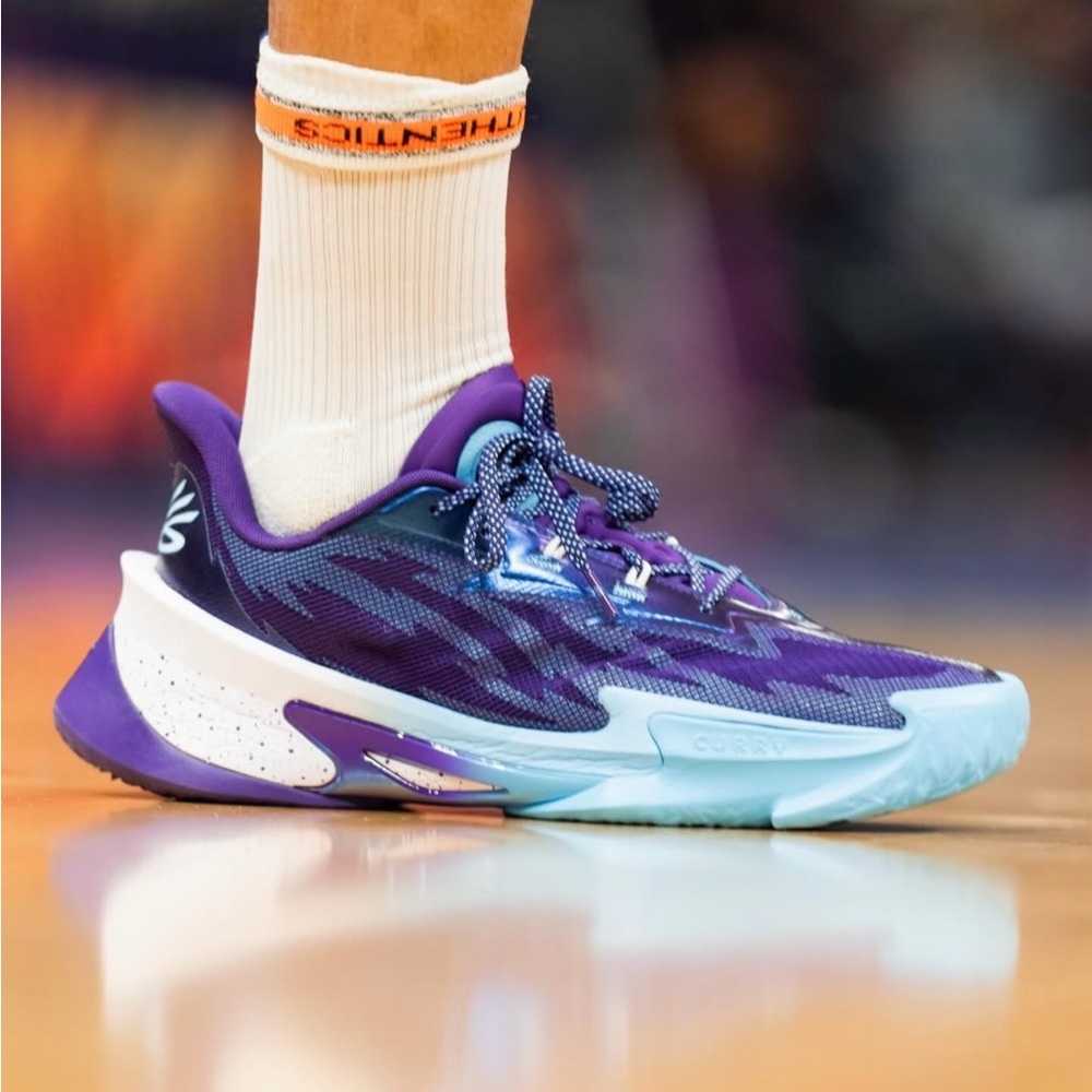 Under Armour Curry Series 7- UNRIVALED Edition size 10- EXCLUSIVE RELEASE
